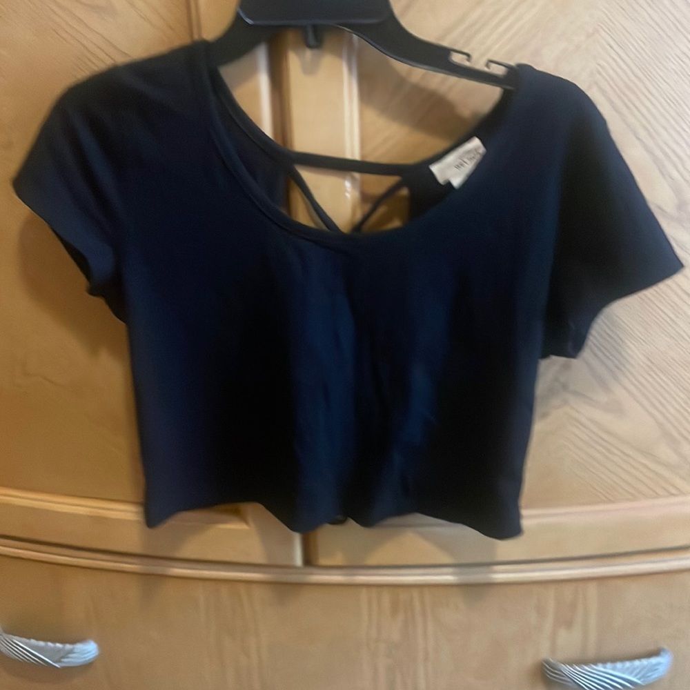 Wet seal black cropped top size xl